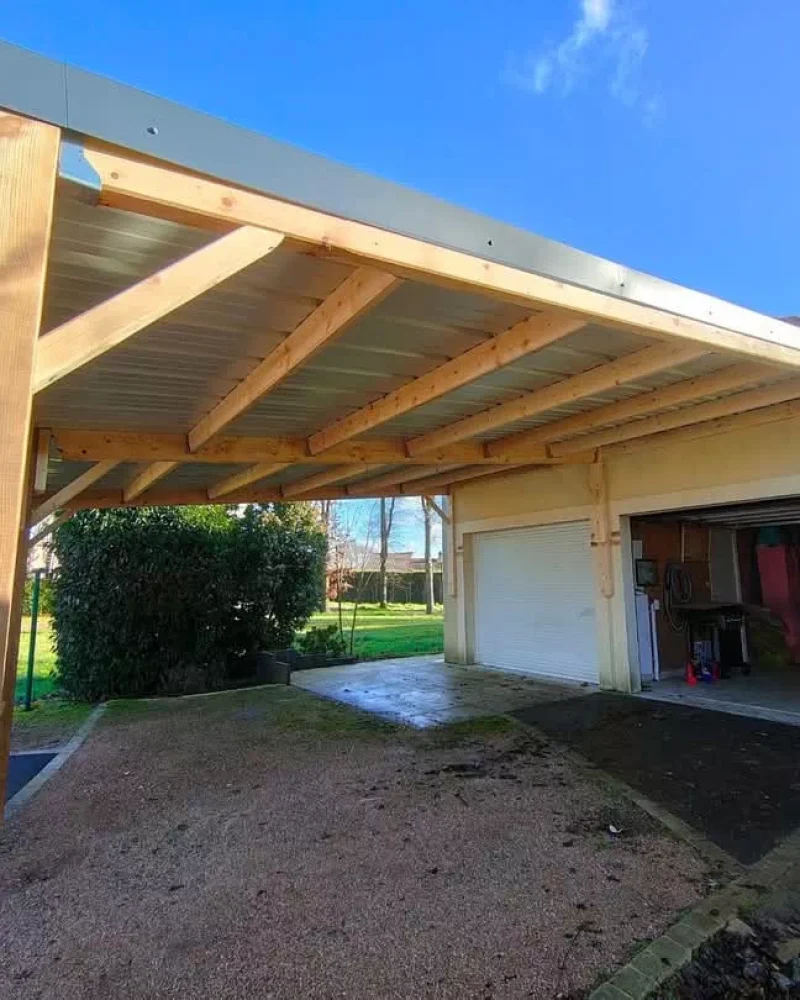 Réalisation d'aménagements extérieurs par JMS, menuisier à Saint-Hilaire-le-Vouhis