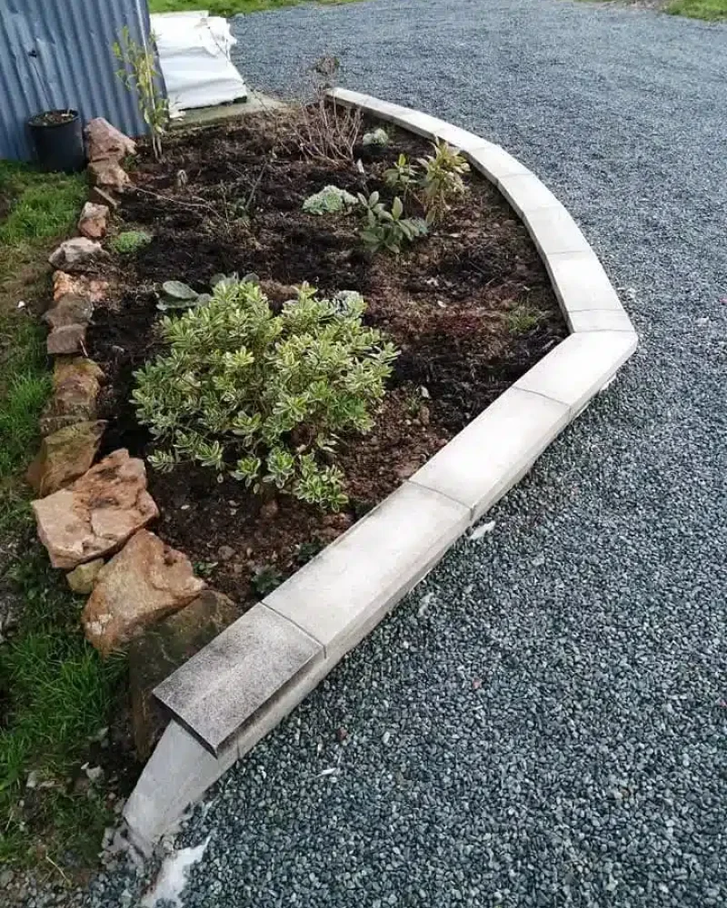 Réalisation de jardinage et d'entretien par JMS, menuisier à Saint-Hilaire-le-Vouhis