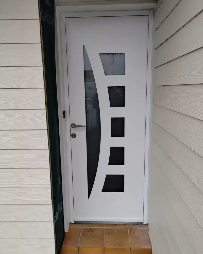 Réalisation de menuiseries extérieures par JMS, menuisier à Saint-Hilaire-le-Vouhis