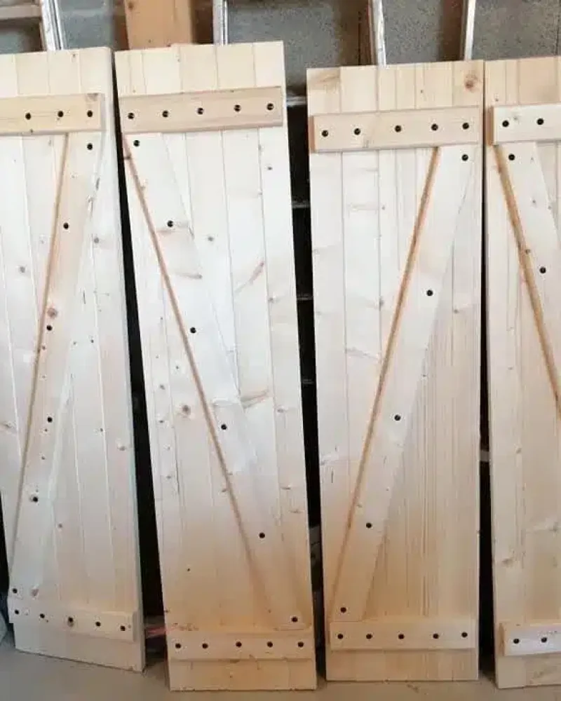 Réalisation de menuiseries extérieures par JMS, menuisier à Saint-Hilaire-le-Vouhis