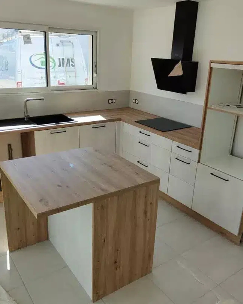 Réalisation de menuiseries intérieures par JMS, menuisier à Saint-Hilaire-le-Vouhis