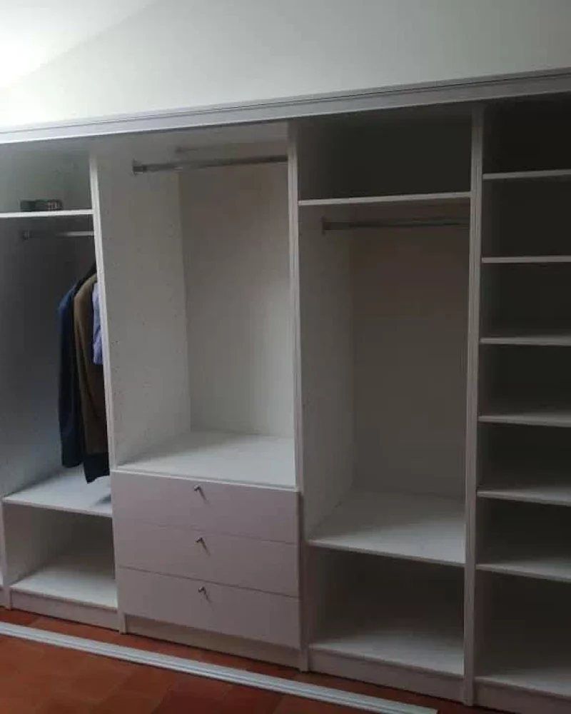 Réalisation de menuiseries intérieures par JMS, menuisier à Saint-Hilaire-le-Vouhis