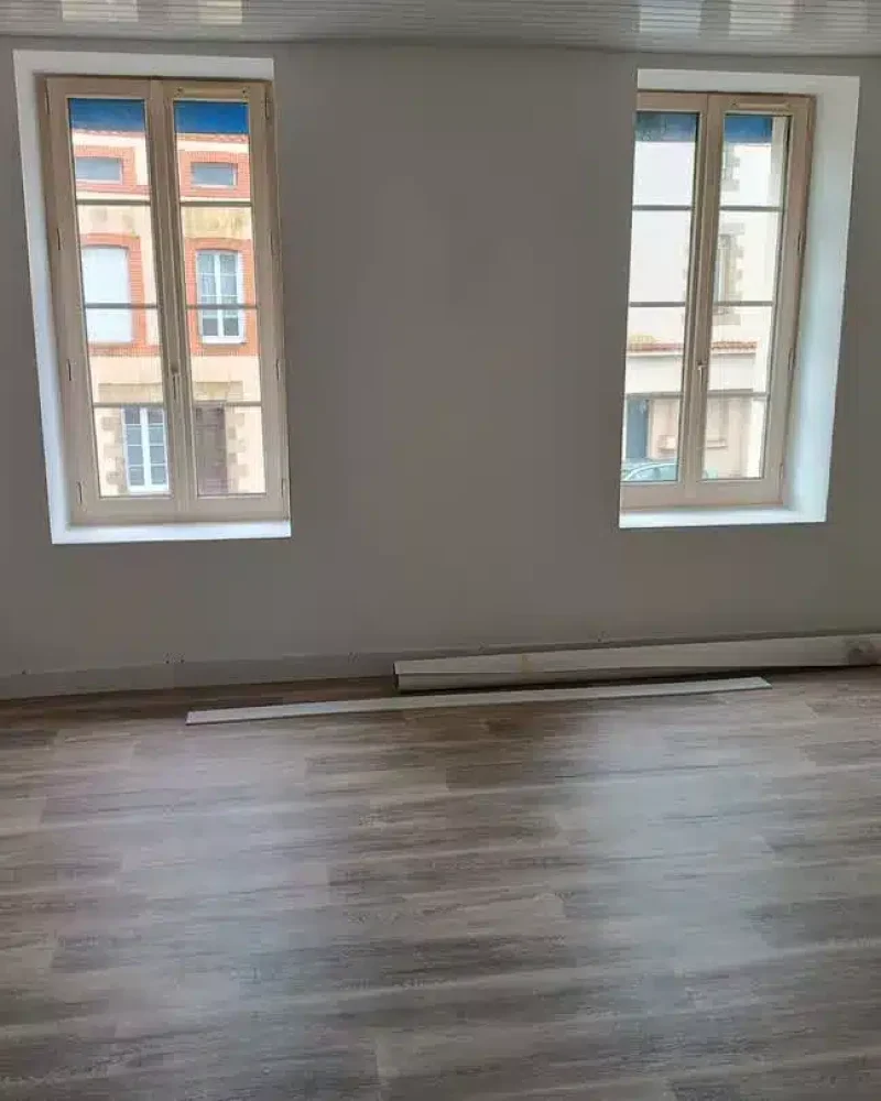 Réalisation de menuiseries intérieures par JMS, menuisier à Saint-Hilaire-le-Vouhis