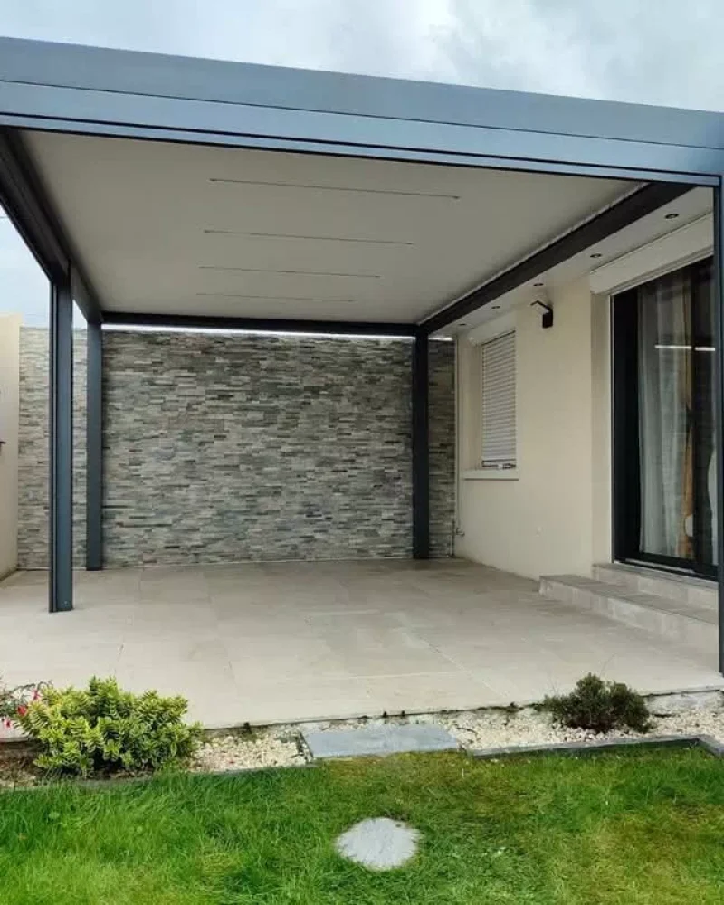 Réalisation de pergolas et vérandas par JMS, menuisier à Saint-Hilaire-le-Vouhis